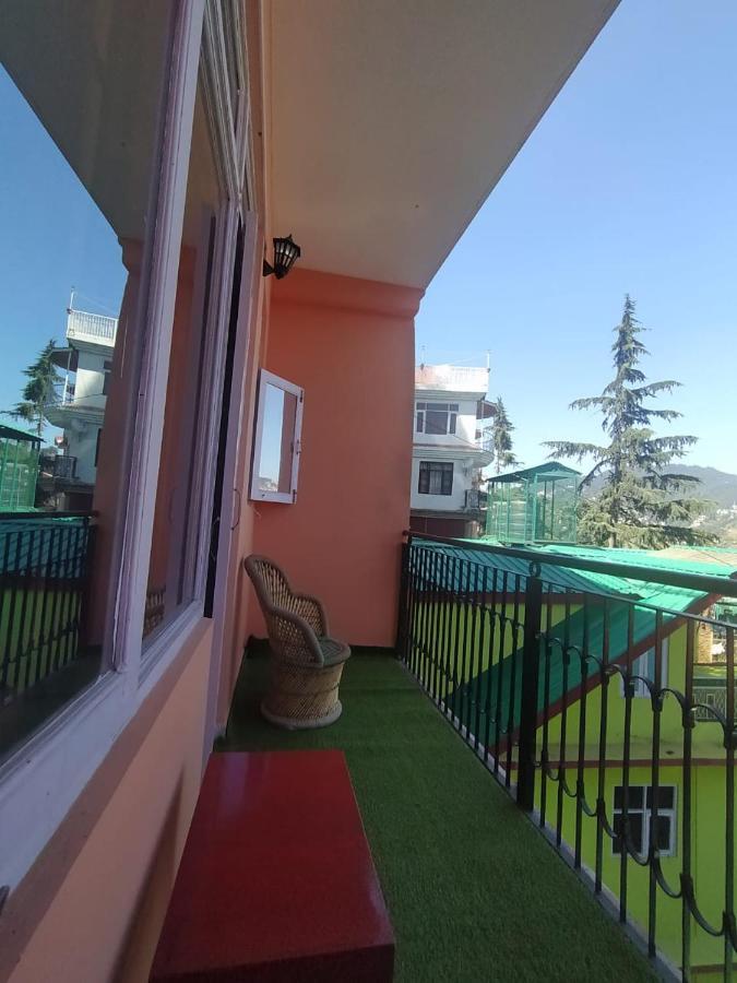 Deluxe Homestay Apartments With Kitchen In Шимла Экстерьер фото